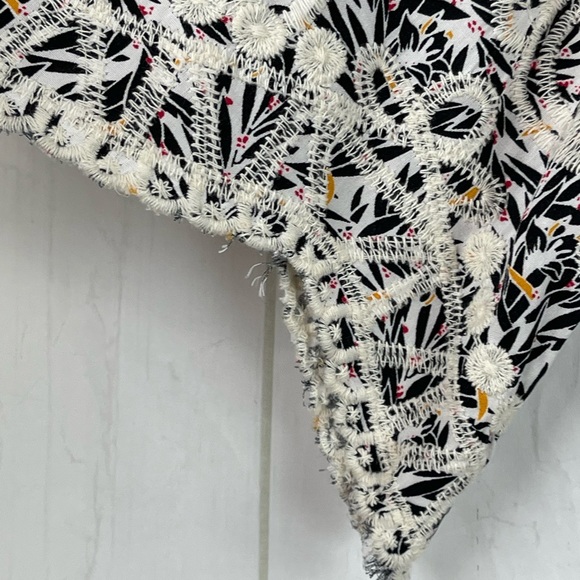 Solitaire Embroidered Tunic Top Size S - Picture 4 of 8